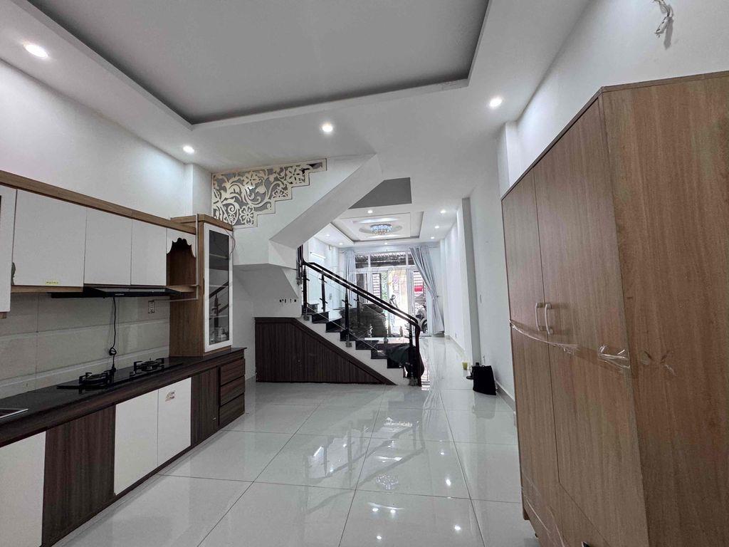 CHO THUÊ NHÀ 4 TẦNG - ĐƯỜNG XE TẢI THÔNG - SÂN ĐỂ Ô TÔ - GIÁ 13TR