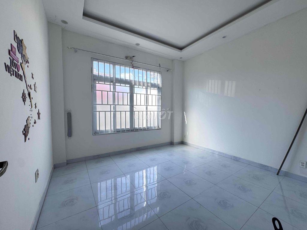 CHO THUÊ NHÀ 4 TẦNG - ĐƯỜNG XE TẢI THÔNG - SÂN ĐỂ Ô TÔ - GIÁ 13TR