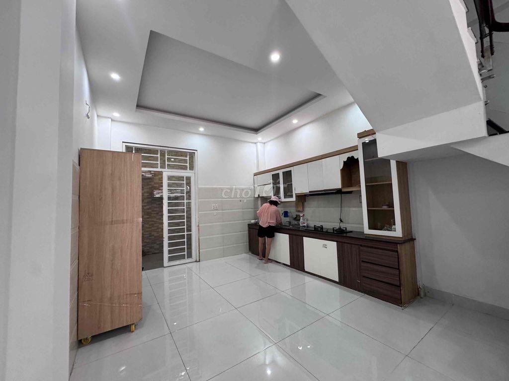 CHO THUÊ NHÀ 4 TẦNG - ĐƯỜNG XE TẢI THÔNG - SÂN ĐỂ Ô TÔ - GIÁ 13TR