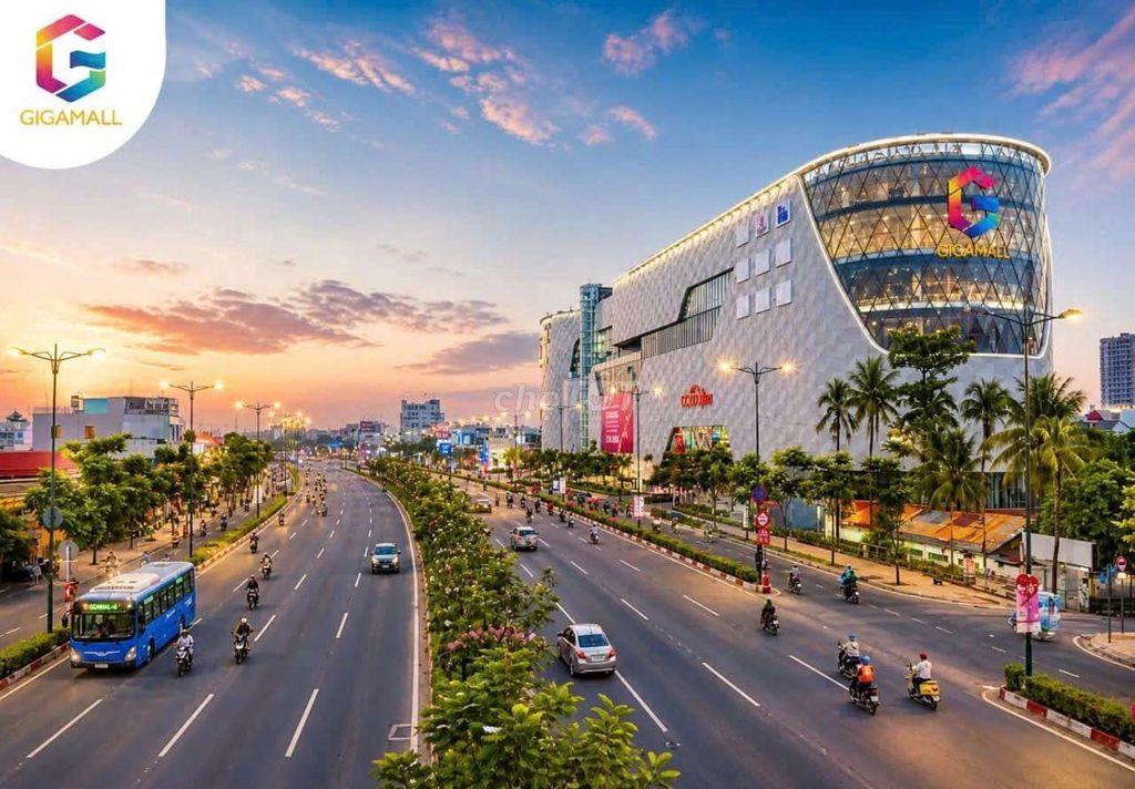 9.4TỶ KẾ PHẠM VĂN ĐỒNG ÔTÔ 2CHIỀU 3TẦNG VIP SÔNG ĐÀ DÒNG TIỀN