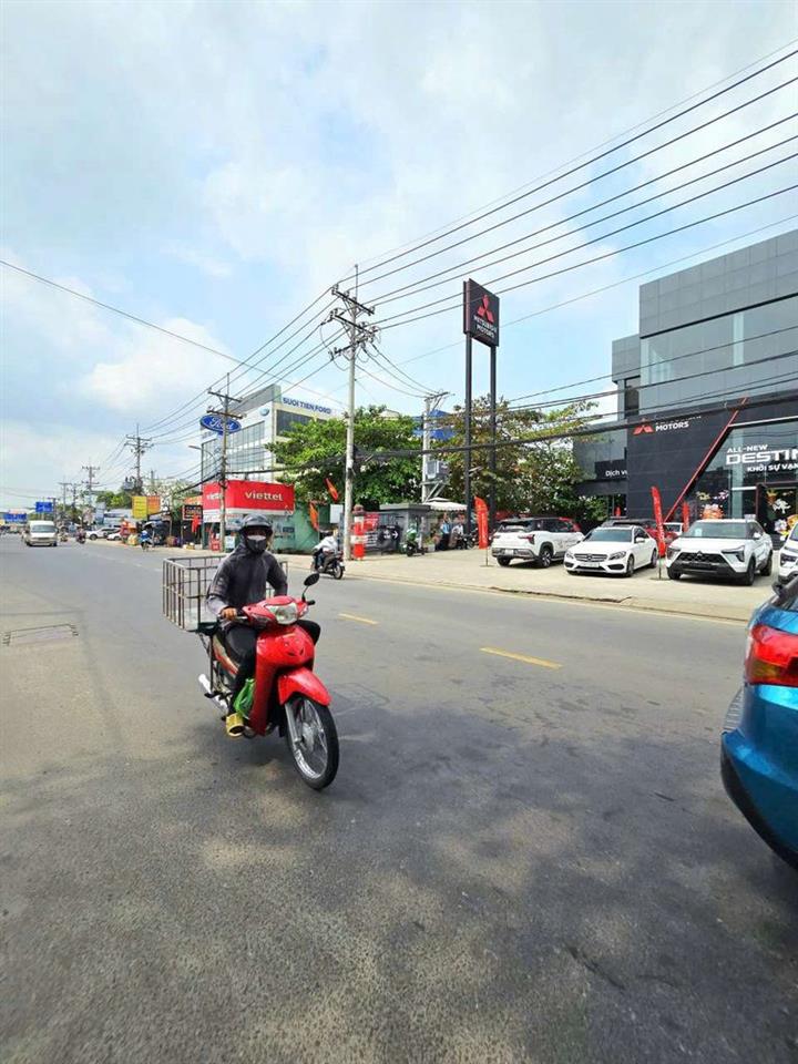 NHÀ PHỐ 67M2, NGANG 4.1M, MẶT TIỀN ĐƯỜNG, GẦN QL1 - BX MIỀN ĐÔNG MỚI