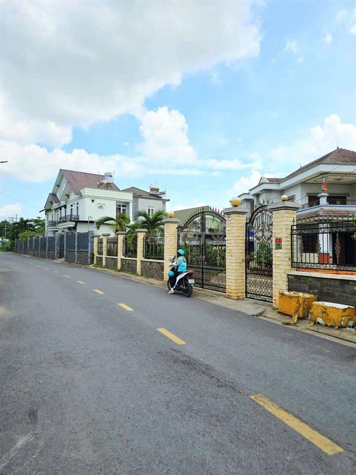 NHÀ PHỐ 67M2, NGANG 4.1M, MẶT TIỀN ĐƯỜNG, GẦN QL1 - BX MIỀN ĐÔNG MỚI