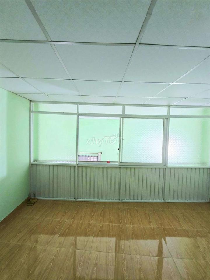 NHÀ PHỐ 54M2, NGANG 4.2M, 2 TẦNG, ĐƯỜNG Ô TÔ, GẦN CHỢ LONG TRƯỜNG 