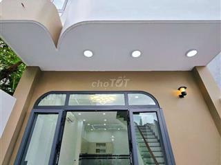 NHÀ PHỐ 50m2, 3 TẦNG, NGANG 4.5M, MỚI, HOÀN CÔNG ĐỦ, GẦN VINHOMES