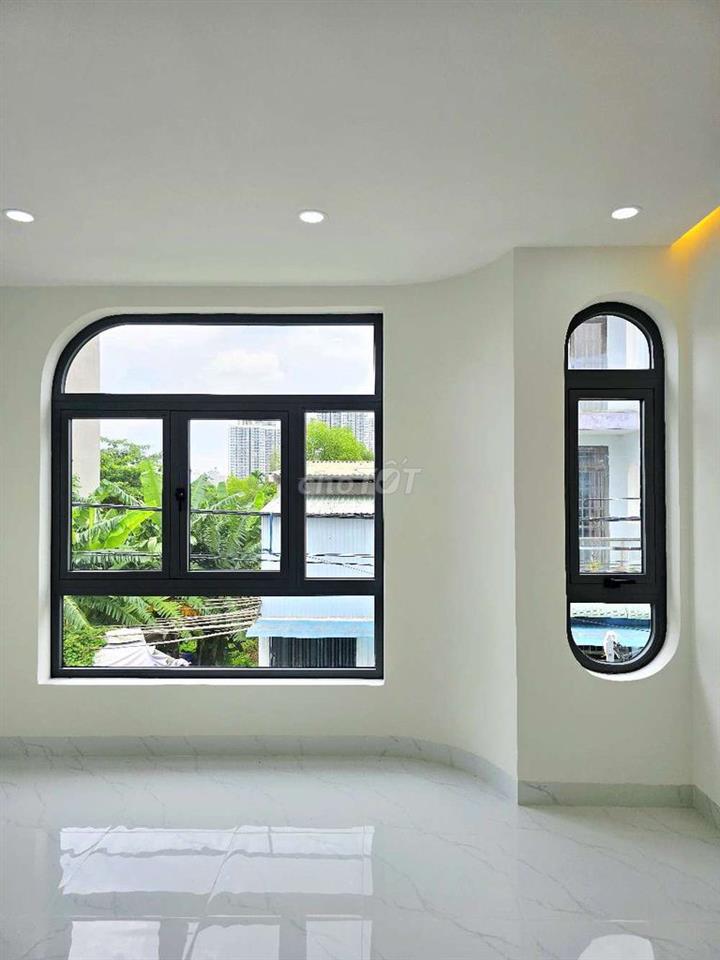 NHÀ PHỐ 50m2, 3 TẦNG, NGANG 4.5M, MỚI, HOÀN CÔNG ĐỦ, GẦN VINHOMES
