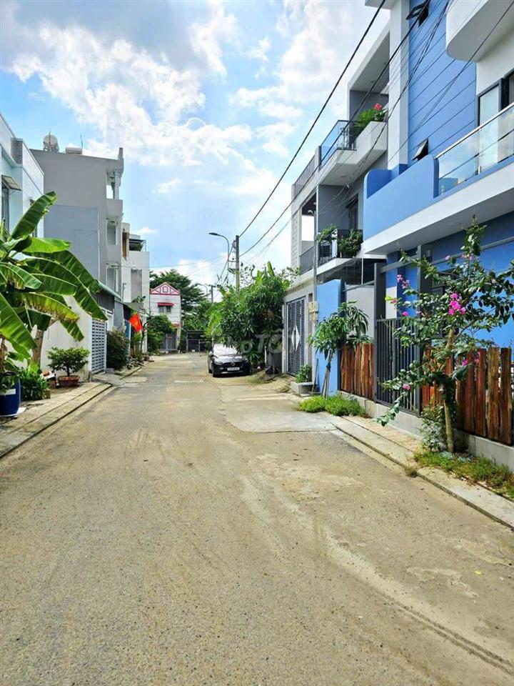 ĐẤT NỀN 51M2, NGANG 4.4M, VUÔNG VỨC, ĐƯỜNG Ô TÔ, GẦN CHỢ LONG TRƯỜNG 