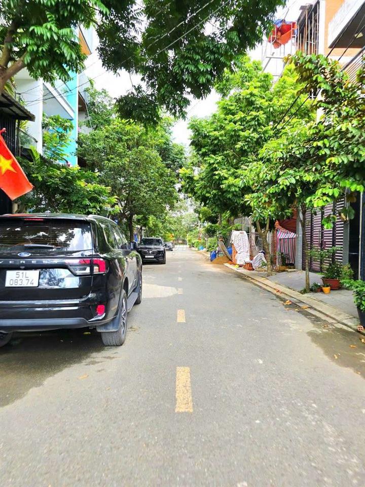 ĐẤT NỀN 51M2, NGANG 4.4M, VUÔNG VỨC, ĐƯỜNG Ô TÔ, GẦN CHỢ LONG TRƯỜNG 