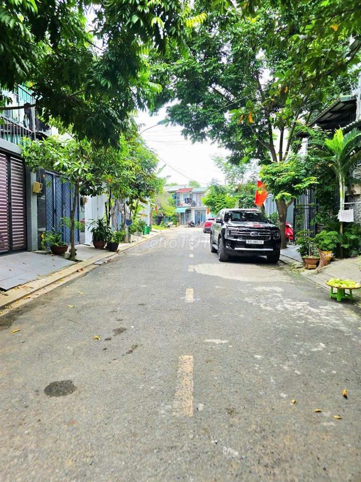 ĐẤT NỀN 51M2, NGANG 4.4M, VUÔNG VỨC, ĐƯỜNG Ô TÔ, GẦN CHỢ LONG TRƯỜNG 