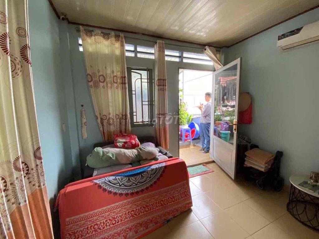 🔥 Chỉ 4,1 tỷ ( thương lượng mạnh ) có ngay nhà 2 tầng - 2 MT - đối diệ