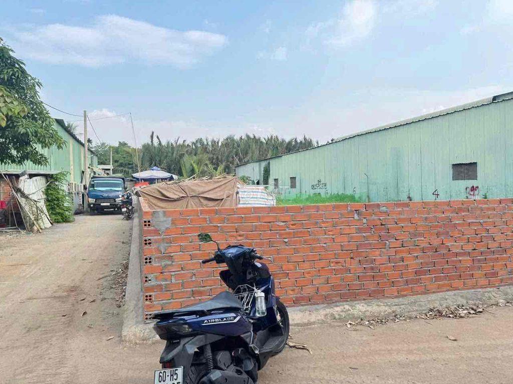 3.2 tỷ - 56m2 GÓC 2 MẶT HẺM XE HƠI   NGAY NGÃ 3 NGUYỄN DUY TRINH