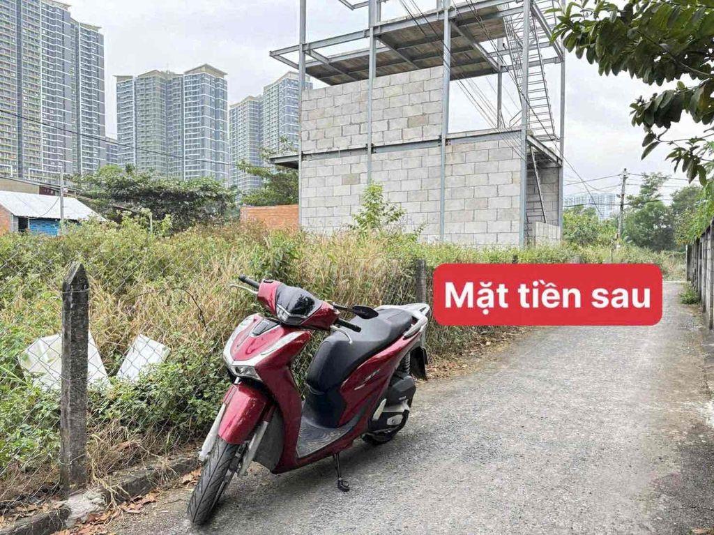 🔥 Đối diện Vinhomes. Đất phân lô đường 8 mét có vỉa hè 2 bên - Chỉ 3.5