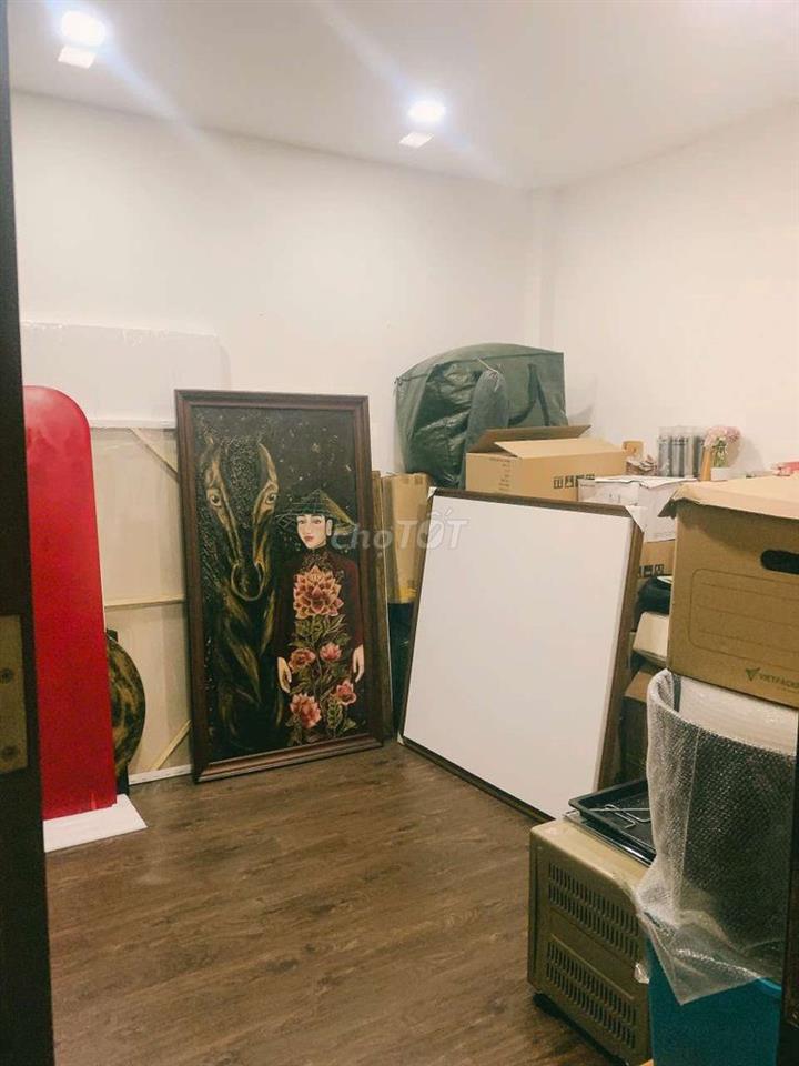 NHÀ 3L NGANG 5,6M 👉 HẺM TẢI ĐÌNH PHONG PHÚ 👉 GẦN TRƯỜNG TH PHONG PHÚ
