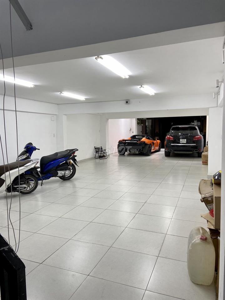 Bán đất có biệt thự MT Chương Dương phường linh chiểu dtcn: 349m2