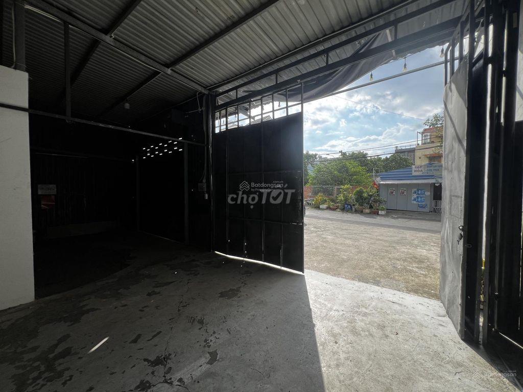 Cho thuê kho mới đẹp DT: 300m2 Đường Số 11, Phường Trường Thọ giá 20tr