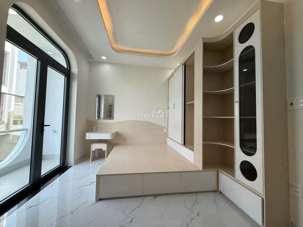 GIẢM 600TR, CÒN 4Ty990NHÀ 4 TẦNG, CÓ SẴN NỘI THẤT, ĐƯỜNG Ô TÔ TRÁNH