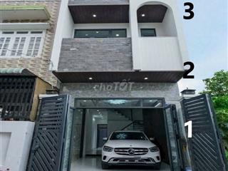 HẠ 500TR, CÒN 4 TỶ950 NHÀ 4 PHÒNG NGỦ, 5 WC, CÓ SÂN ĐẬU Ô TÔ TRONG NHÀ