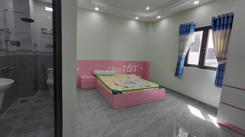7 Tỷ 68m2 đất, Nhà 4 Tầng, 4 Phòng 5 Wc có đủ nội thất, Hoàn Công Đủ