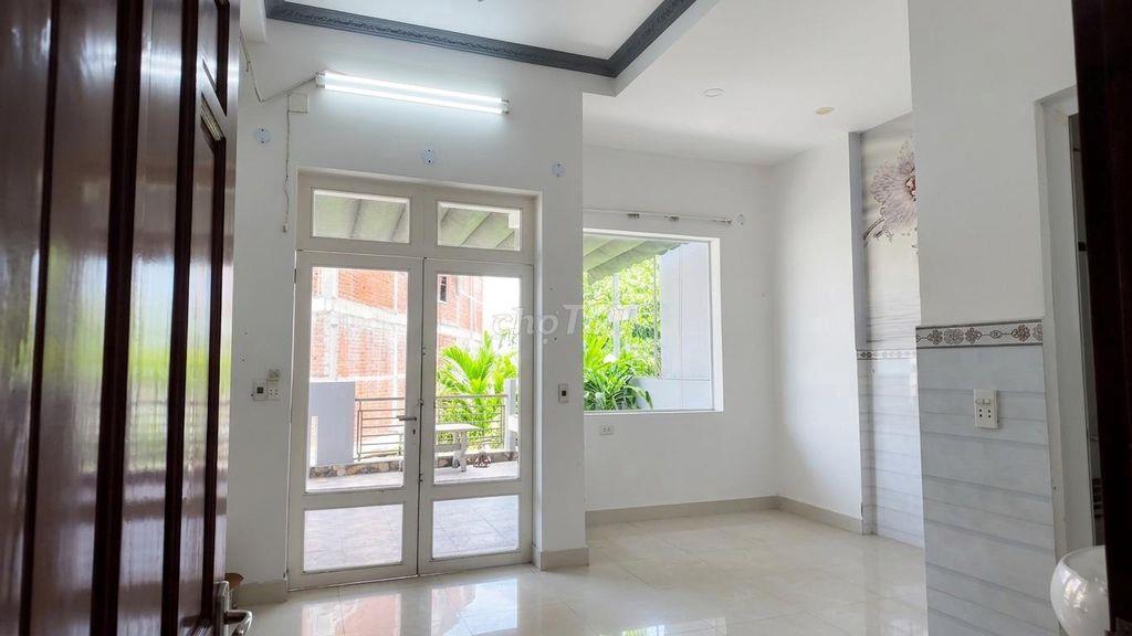 HẠ CẢ TỶ, NHÀ 176M2 SÀN, 80M2 ĐẤT, XÂY KIÊN CỐ 3 TẦNG, CÓ SÂN Ô TÔ