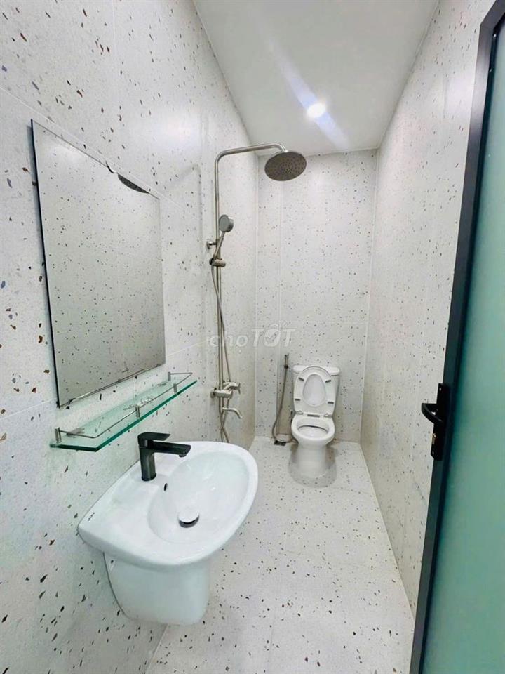 🏠  NHÀ PHỐ 4tỷ750 – NGAY SÁT KĐT ĐÔNG TĂNG LONG – DỌN VÀO Ở NGAY!