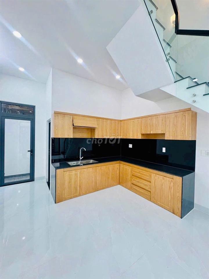 🏠  NHÀ PHỐ 4tỷ750 – NGAY SÁT KĐT ĐÔNG TĂNG LONG – DỌN VÀO Ở NGAY!