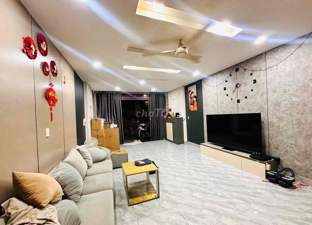 SOS - 90M2 - 2 TẦNG - XE HƠI ĐẬU CỬA - TÔ NGỌC VÂN - KQH NỘI THẤT VIP
