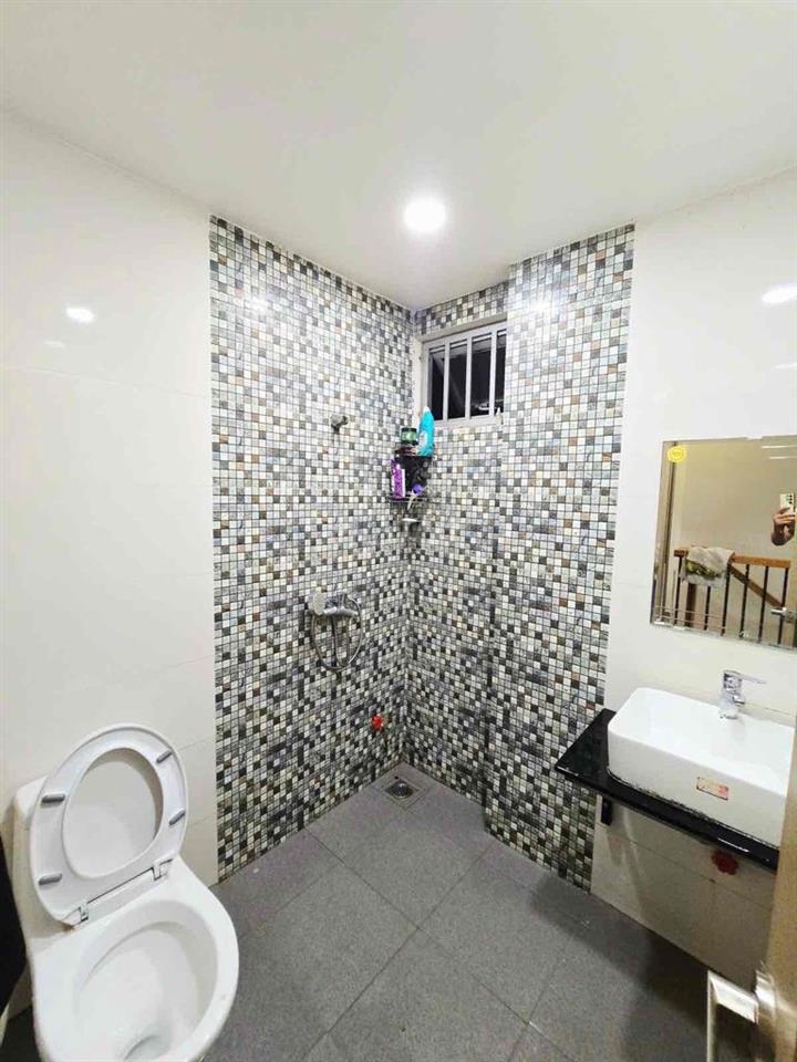 [BÁN ĐẤT TẶNG NHÀ] NHÀ 3 TẦNG, 71m2 NỞ HẬU, NGAY NGUYỄN DUY TRINH