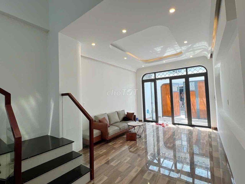 160m2 SÀN , 3 TẦNG HOÀN CÔNG, SỔ VUÔNG ĐẸP , NGAY NGUYỄN DUY TRINH