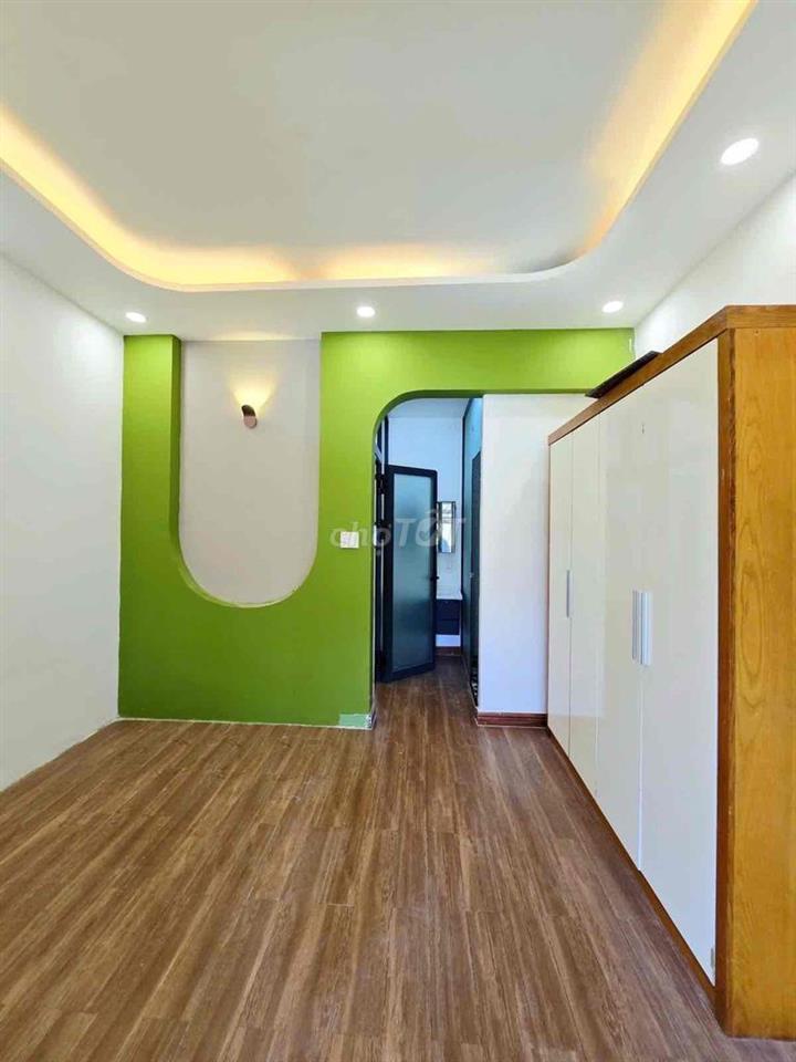 NHÀ PHỐ 50M2, 2 TẦNG, HOÀN CÔNG ĐỦ, ĐƯỜNG Ô TÔ 9M, GẦN METRO