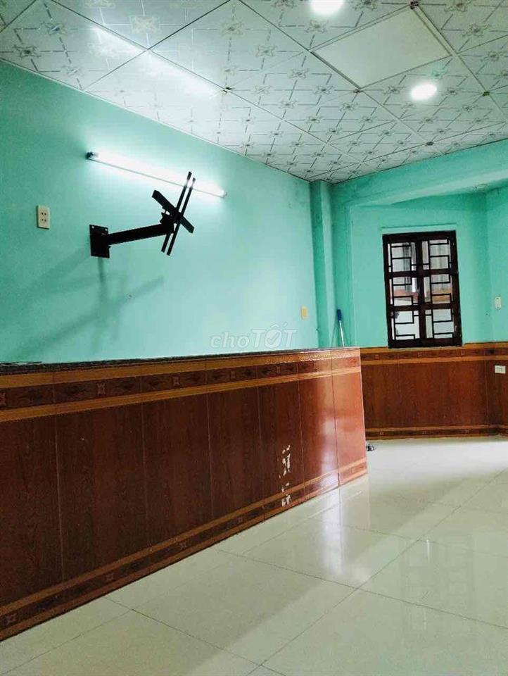 bán nhà ngay trường CĐCN thủ đức 188.3m2 sổ hồng đứng tên 1 đời chủ