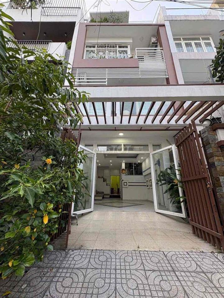 NHÀ PHỐ KHU PENHOUSE VEN SÔNG GẦN GIGAMALL