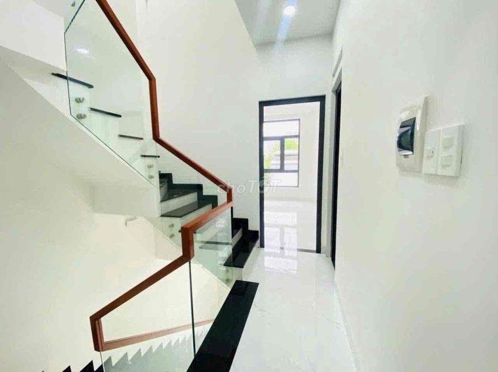 🔥 NHÀ ĐẸP LONG BÌNH – 4PN – HẺM Ô TÔ 8M – GẦN VINHOMES GRAND PARK