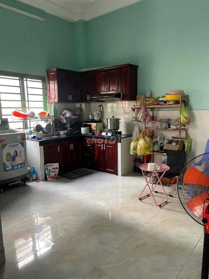 Nhà 3 tầng 2 mặt tiền Long Trường, 64m², 4PN, sổ hồng, chỉ 5.7 tỷ