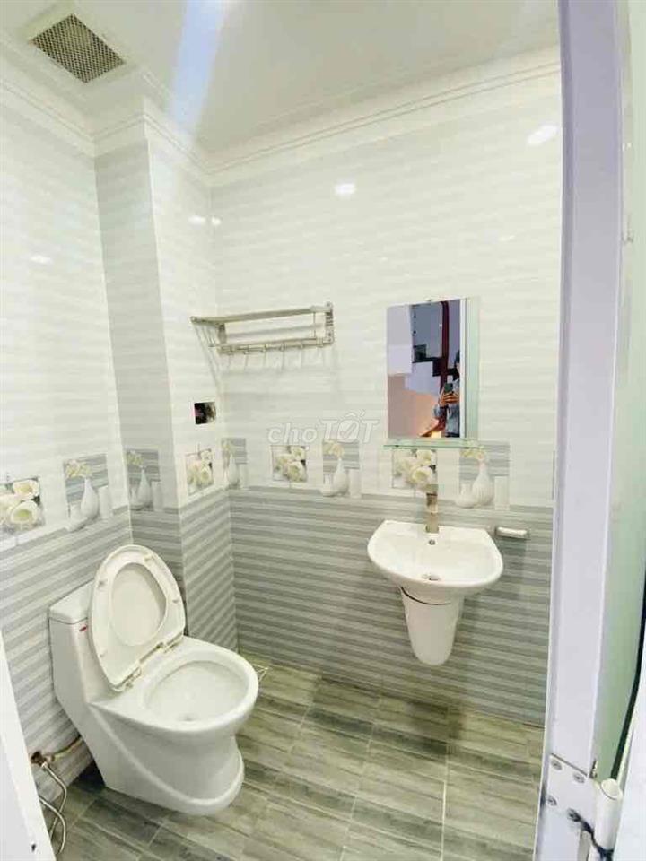 Nhà 3 tầng Nguyễn Duy Trinh – 4PN – Full nội thất – 6 tỷ