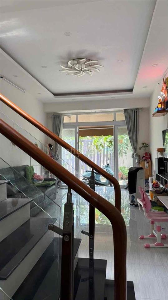 💥 Chủ Định Cư Bán Gấp – Nhà 2 Tầng – Full Nội Thất – 4,8 Tỷ