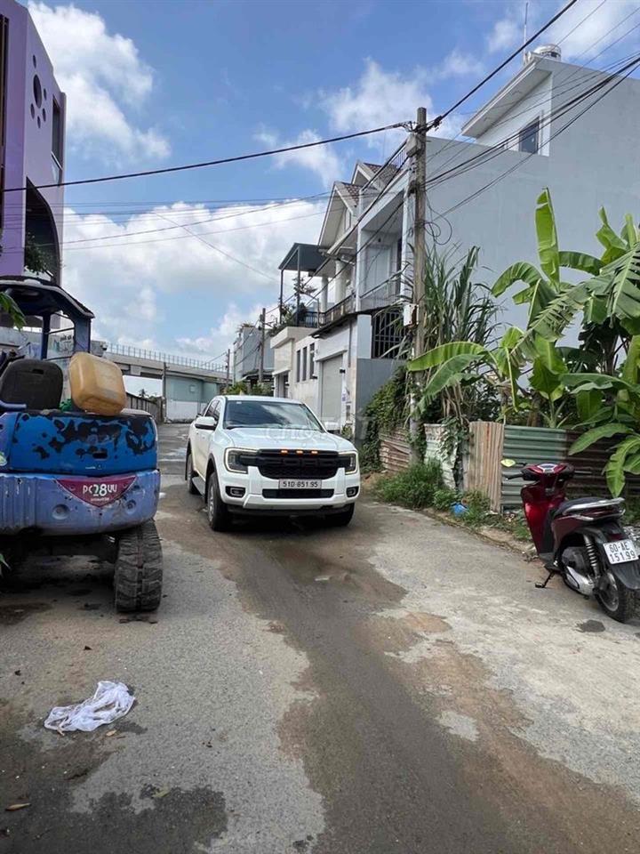 TẦM 3,8 TỶ TÌM ĐẤT LONG TRƯỜNG 61M², ĐƯỜNG XE TẢI – XÂY NHÀ ĐẸP