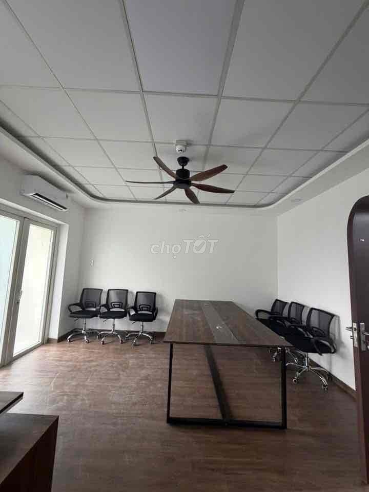 Văn Phòng full nội thất- 6-7NV , chỉ 200k/ngày- hđồng lâu dài