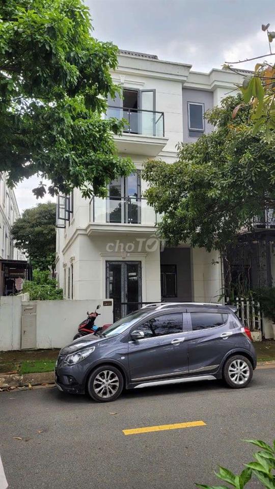 Bán căn biệt thự song lập 112m ngang 8m  đối diện công viên