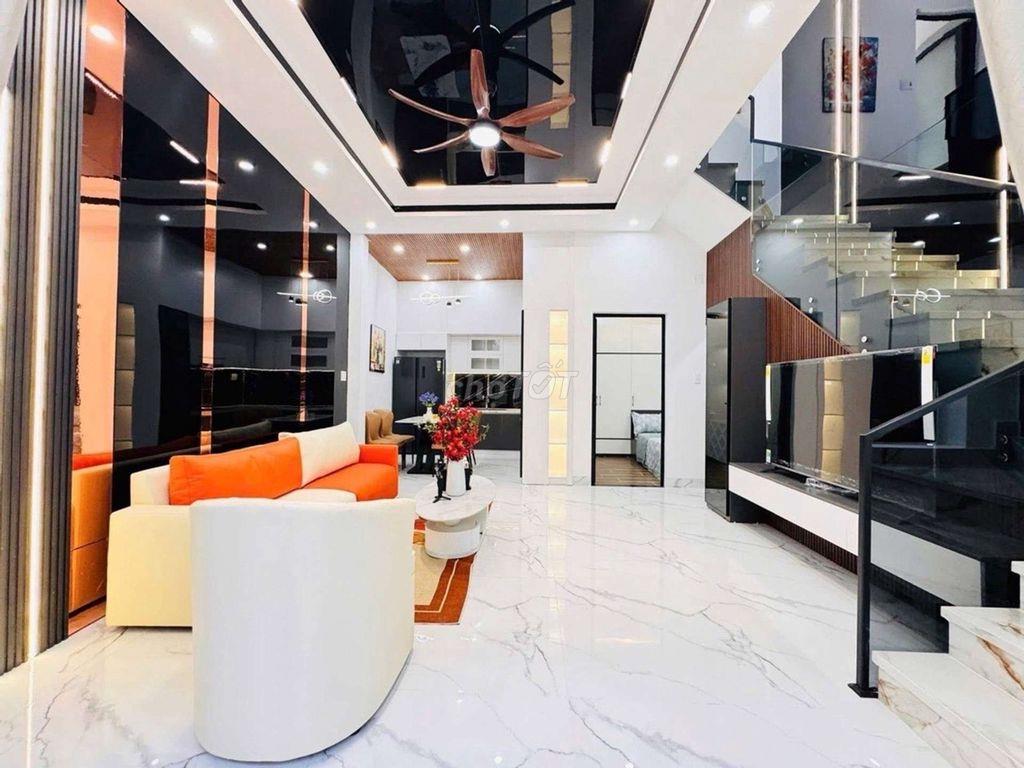 Nhà mới vào ở ngay đường Hùng Vương ngay chợ Cồn 56m hơn 4 tỷ