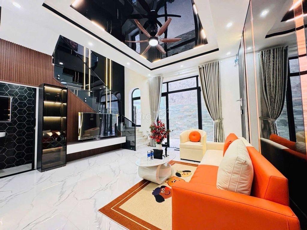 Nhà mới vào ở ngay đường Hùng Vương ngay chợ Cồn 56m hơn 4 tỷ