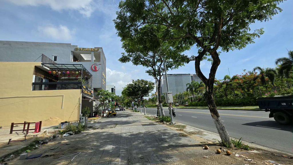 Đất mặt biển đường Võ Nguyên Giáp 330m MT12 phù hợp xây khách sạn