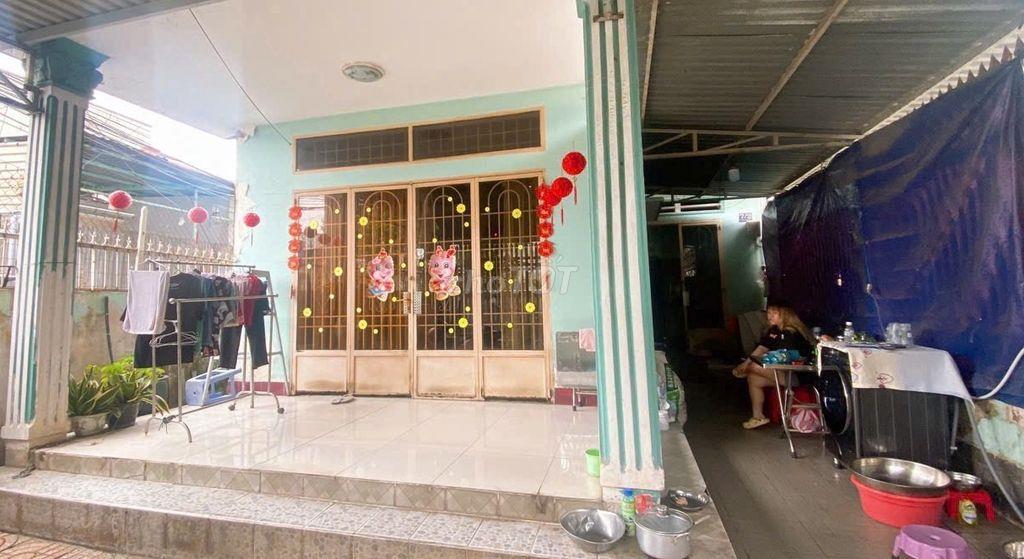 Bán nhà 153m2 cấp 4 đường oto Linh xuân thủ Đức 6 tỷ 8