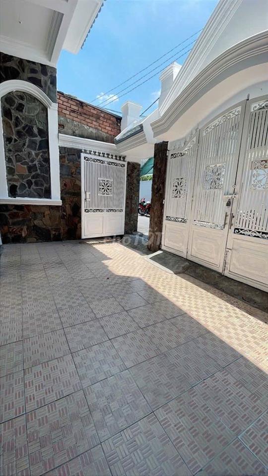 bán nhà 120m2 1 trệt 3L 4pn đường oto Bình Chiểu Thủ Đức 8 tỷ