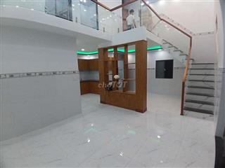 Bán Nhà Tô Ngọc Vân Thủ Đức - Ngang 7m- 2T - 3PN - Đẹp Ở Ngay - 4.7 Tỷ