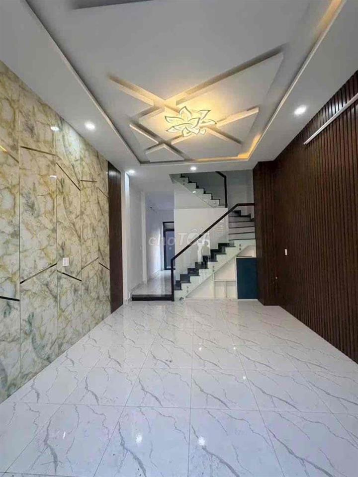 NGỘP GIẢM 700 TRIỆU-
