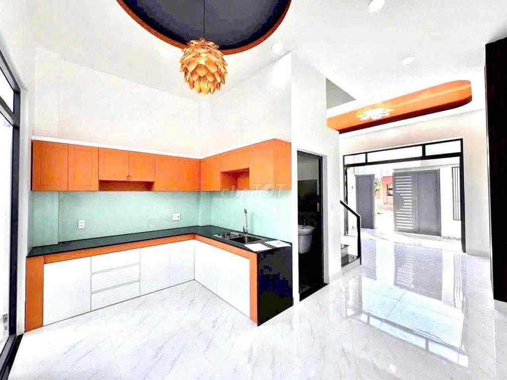 GẤP BÁN GIẢM 150-NHÀ MỚI Ở NGAY