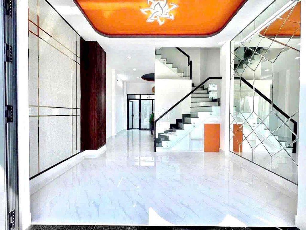 GẤP BÁN GIẢM 150-NHÀ MỚI Ở NGAY