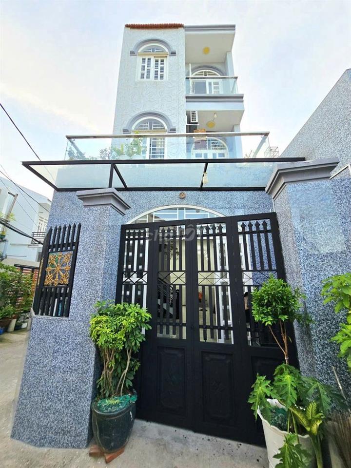 10m ra Nguyễn Duy Trinh
