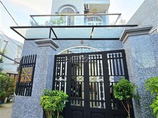 10m ra Nguyễn Duy Trinh