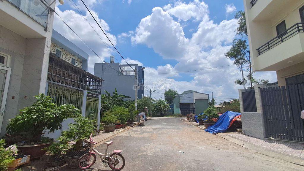 NHÀ CĂN HỘ DỊCH VỤ CHỦ XÂY TÂM HUYẾT CẦN BÁN GẤP