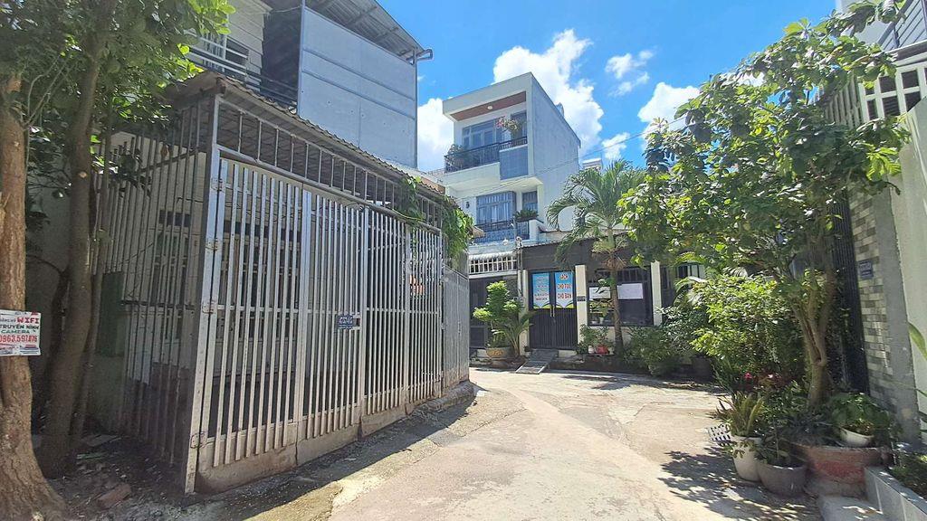 ĐẤT HẺM XE HƠI NGỘP - SÁT CHỢ LONG TRƯỜNG - 68M² GIÁ CHỈ 3 TYT 650